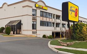 Super 8 By Wyndham Meadowlands